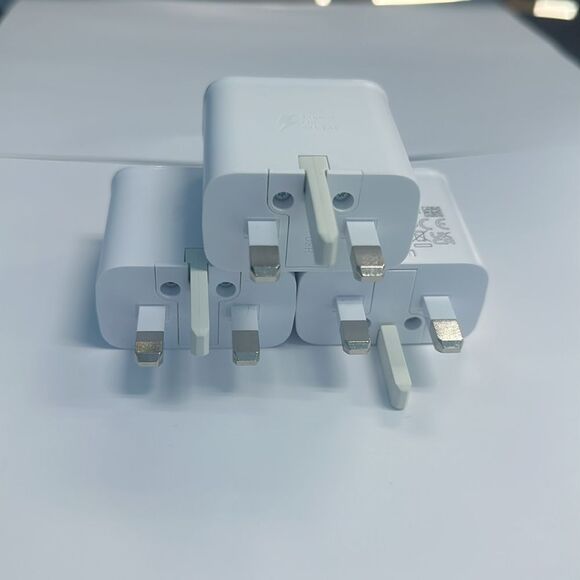 NEW 3 Pack Samsung (9V/1.67A) 15W EU Travel Adapter Charger - White(EP-TA200) - Picture 7 of 9